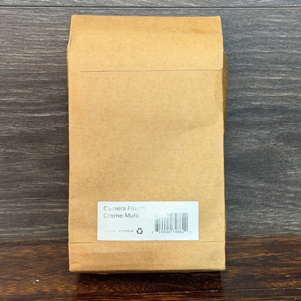 Long Weekend Camera Pouch Creme Multi Blue Grid Travel Case. NEW/Sealed - Picture 10 of 12
